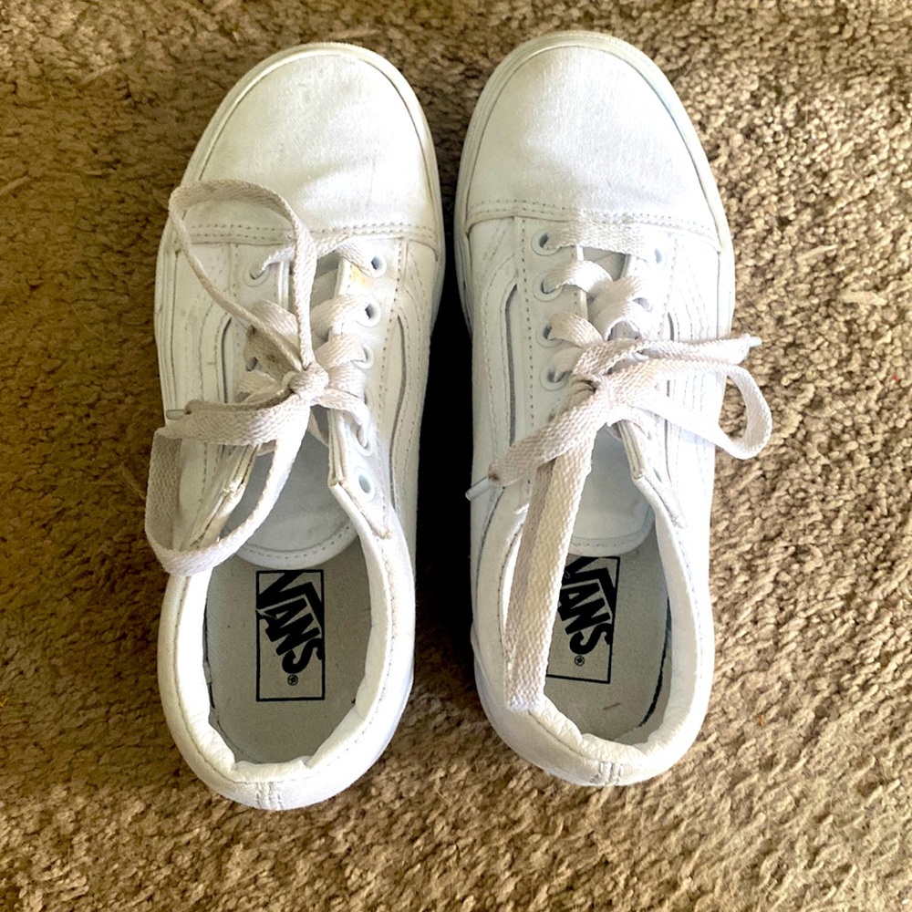 Little kids platform all white vans